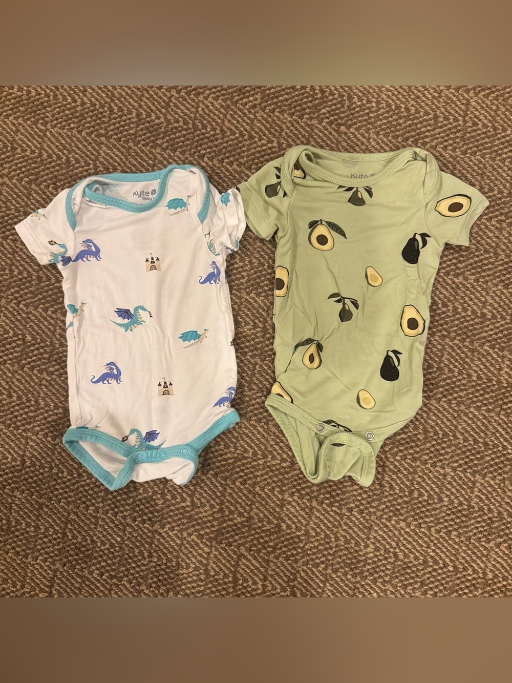 Kyte Baby Bamboo Short Sleeve Onesie, Set of 2, 0-3 Months, Avocado and Dragons